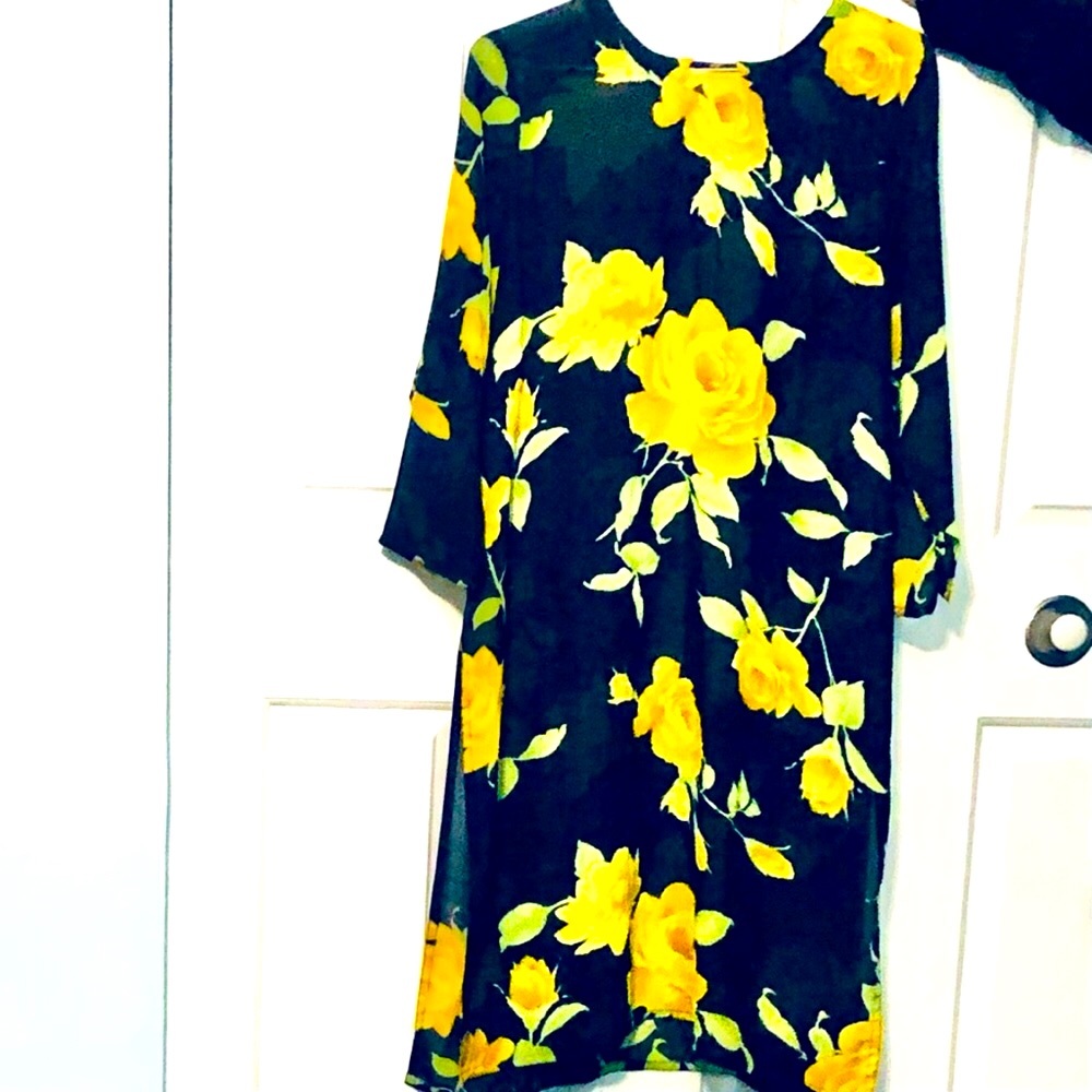 Pakistani Long Kameez Kurta Black Georgette Yellow Graphic Rose Print Size XL